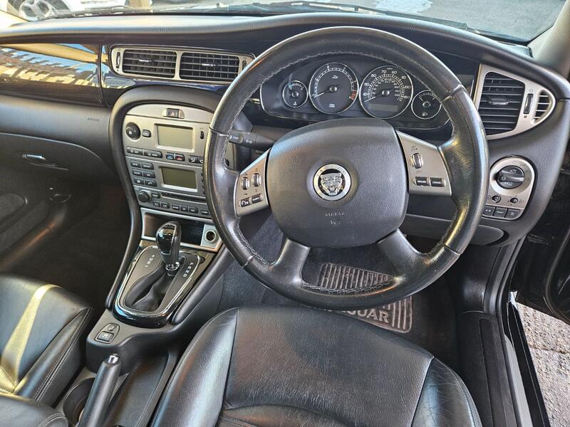 JAGUAR X-TYPE