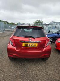 TOYOTA YARIS