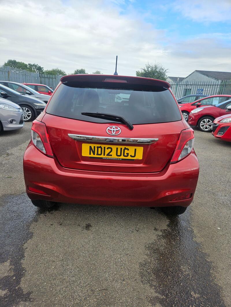 TOYOTA YARIS