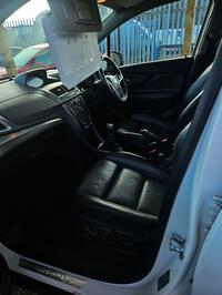 VAUXHALL MOKKA
