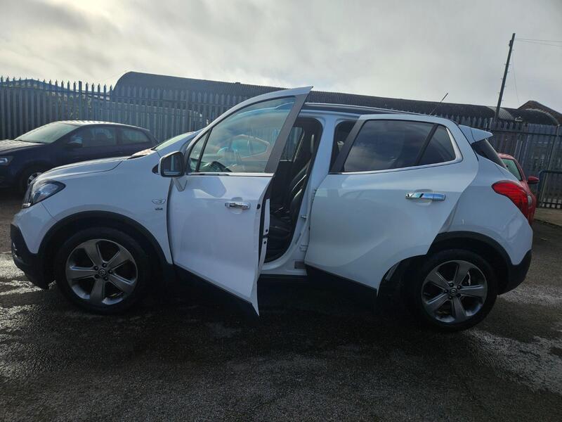 VAUXHALL MOKKA
