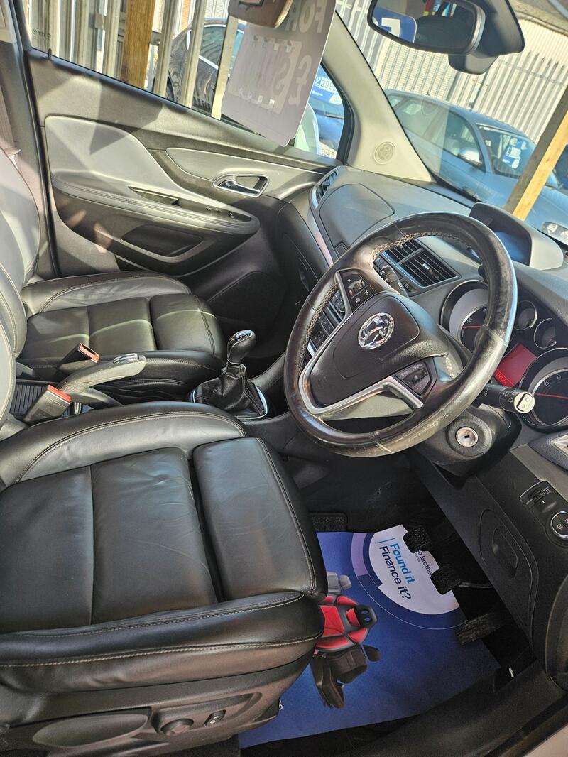 VAUXHALL MOKKA
