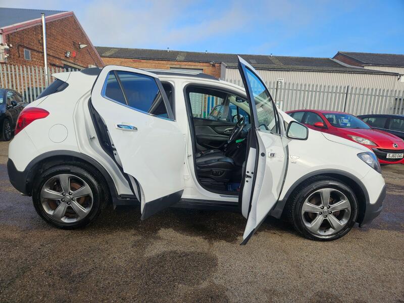 VAUXHALL MOKKA