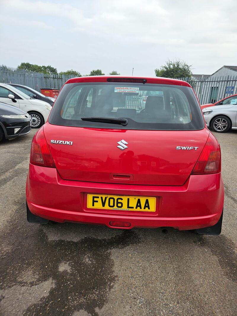 SUZUKI SWIFT