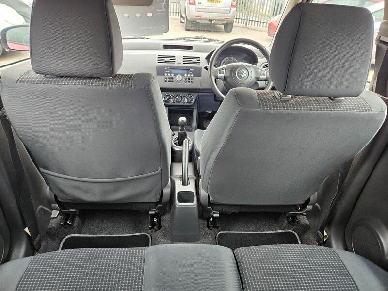 SUZUKI SWIFT