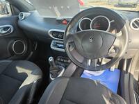RENAULT WIND