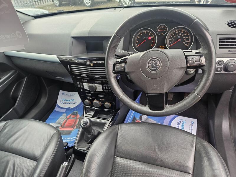 VAUXHALL ASTRA