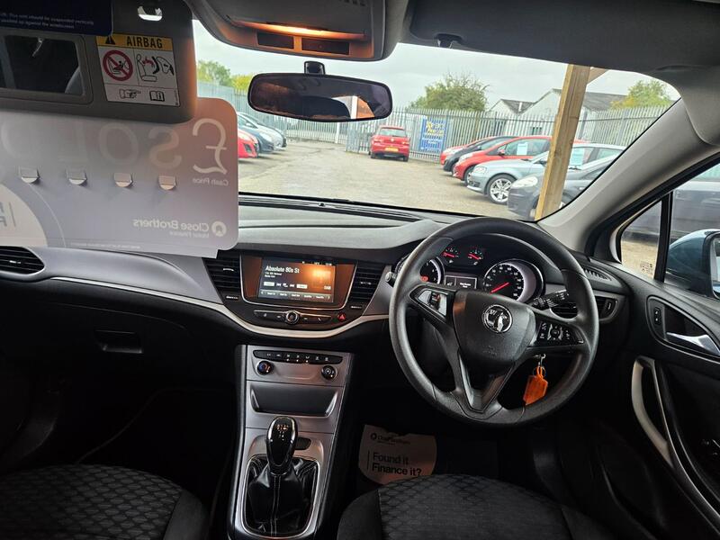 VAUXHALL ASTRA