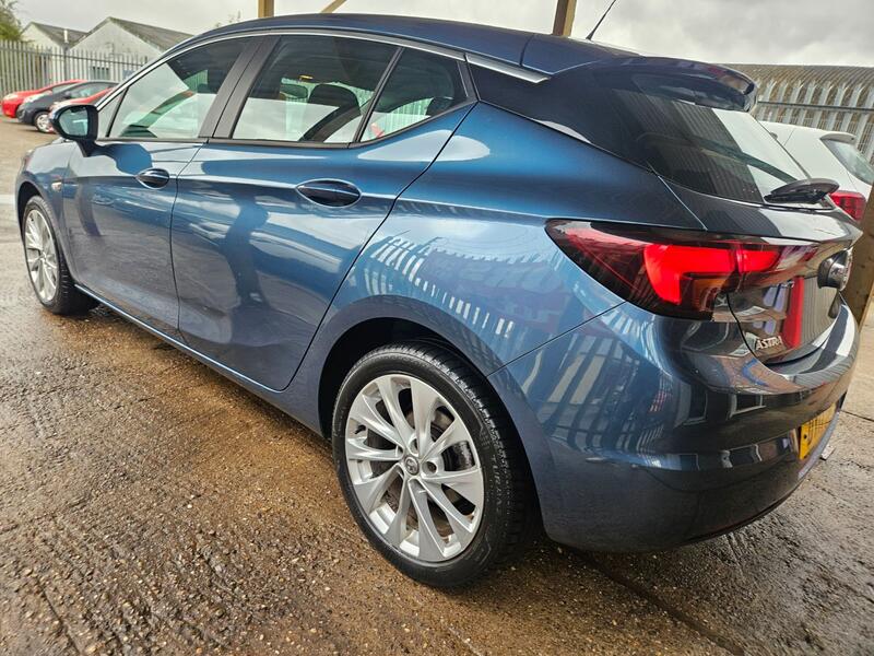 VAUXHALL ASTRA