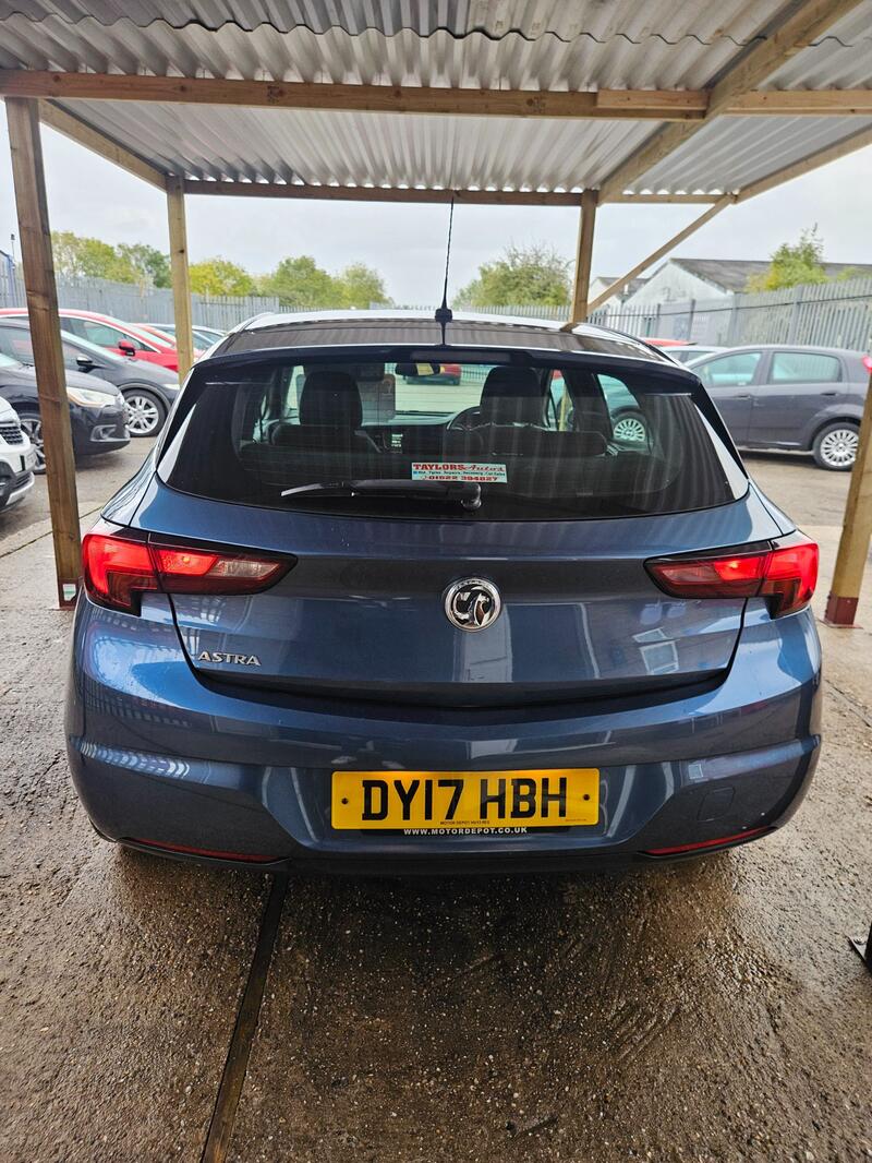 VAUXHALL ASTRA