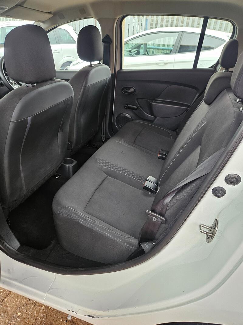 DACIA SANDERO