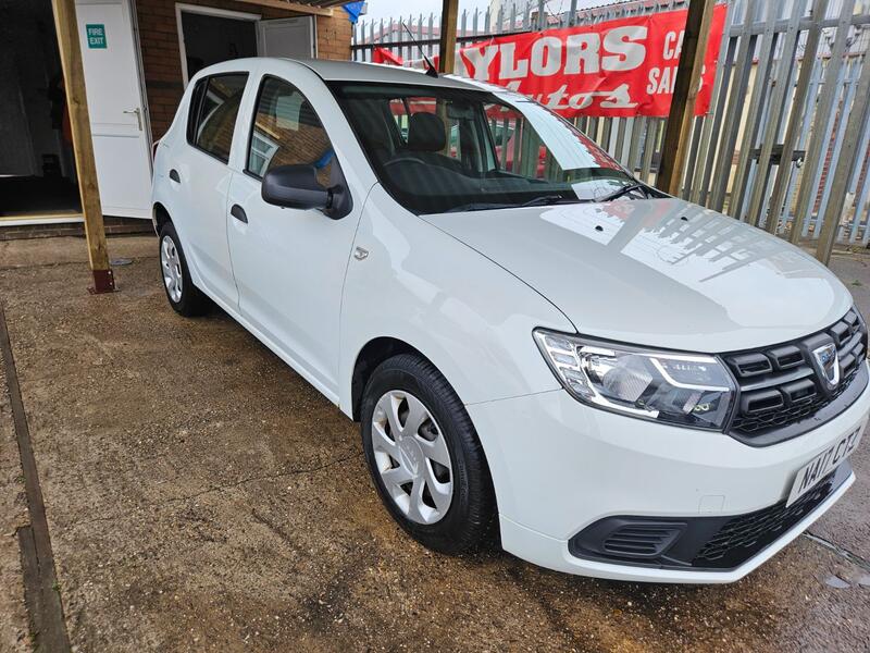 DACIA SANDERO