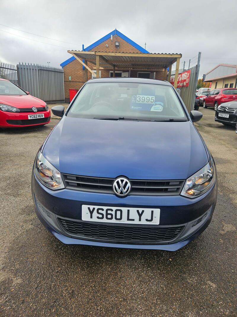VOLKSWAGEN POLO