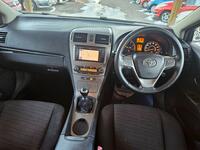TOYOTA AVENSIS