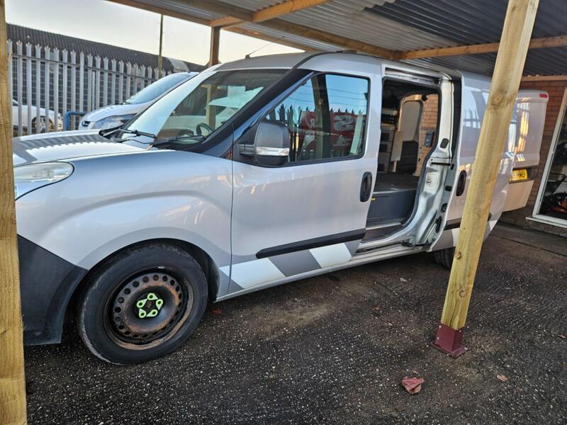VAUXHALL COMBO