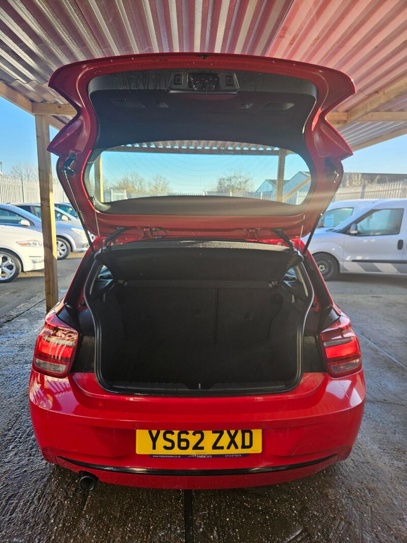 BMW 1 SERIES