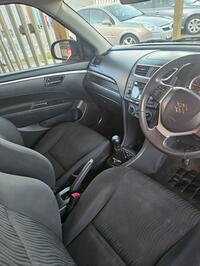 SUZUKI SWIFT