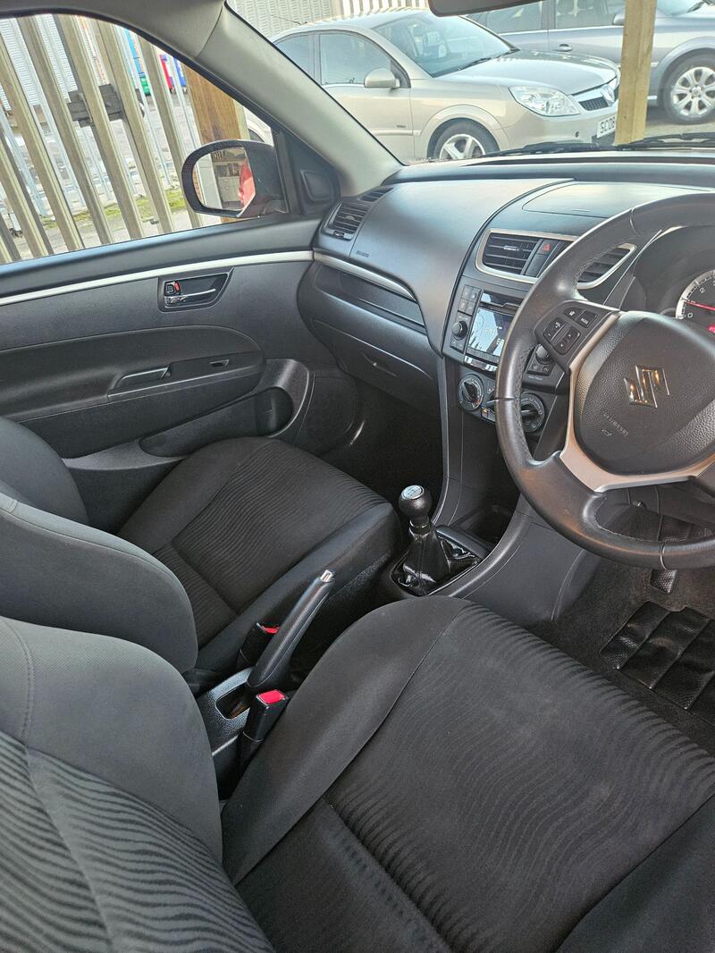 SUZUKI SWIFT
