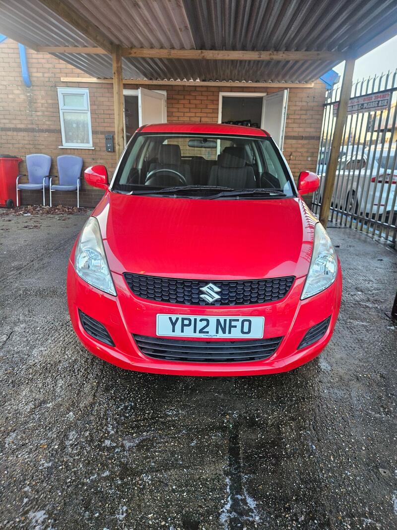 SUZUKI SWIFT