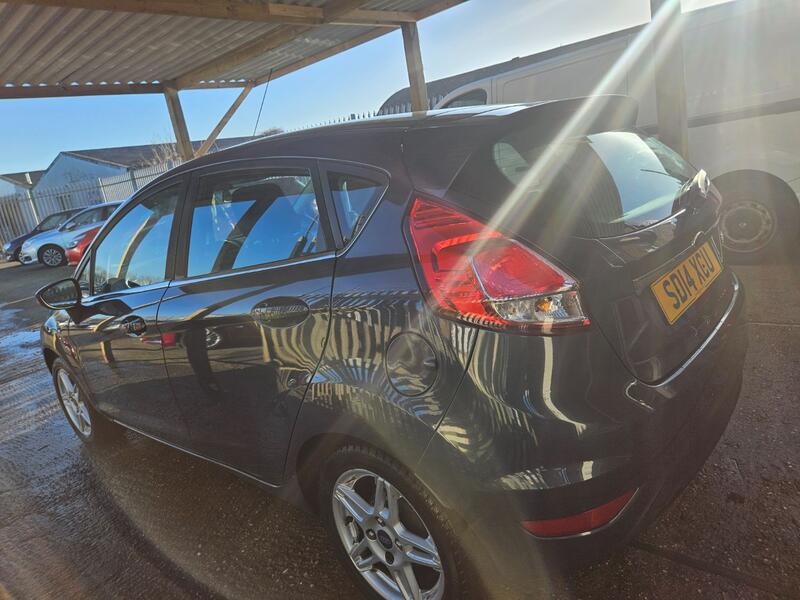 FORD FIESTA
