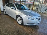 VAUXHALL INSIGNIA