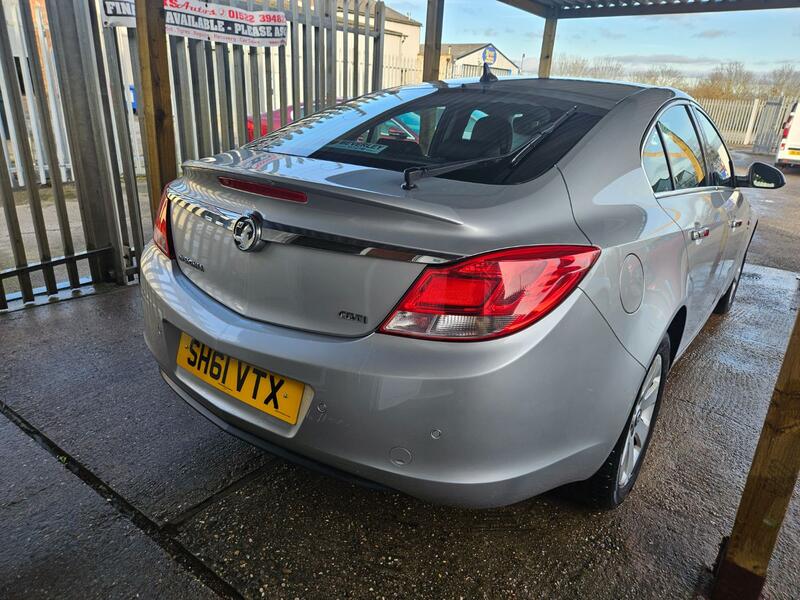 VAUXHALL INSIGNIA