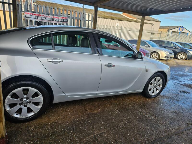 VAUXHALL INSIGNIA