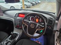 VAUXHALL INSIGNIA
