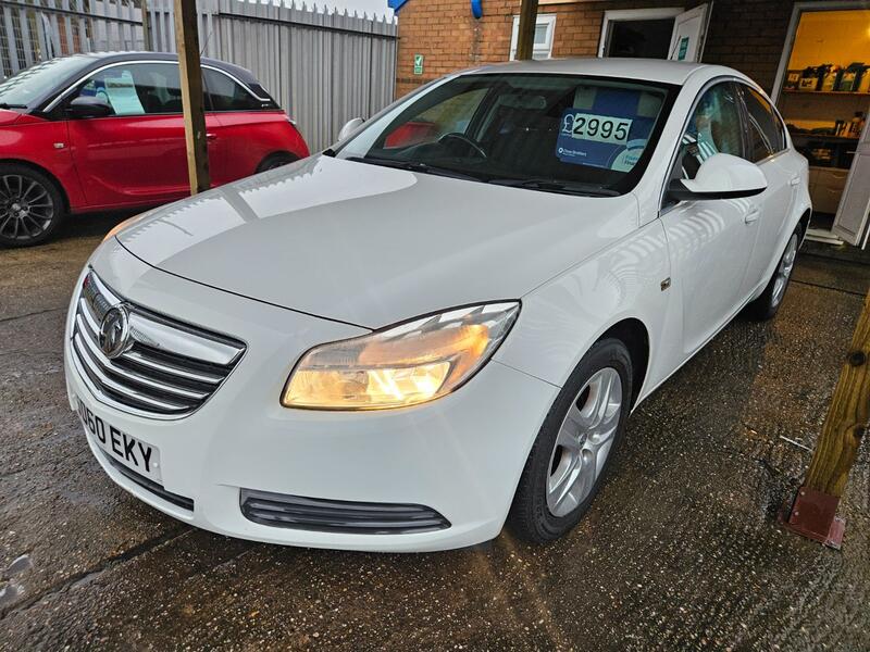 VAUXHALL INSIGNIA