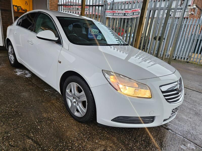 VAUXHALL INSIGNIA