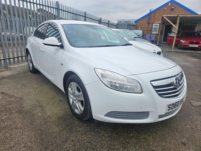 VAUXHALL INSIGNIA
