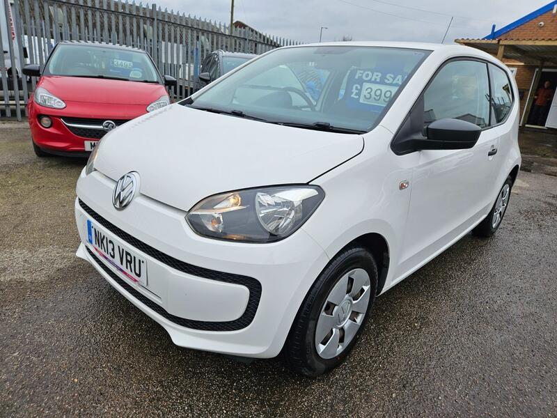 VOLKSWAGEN UP