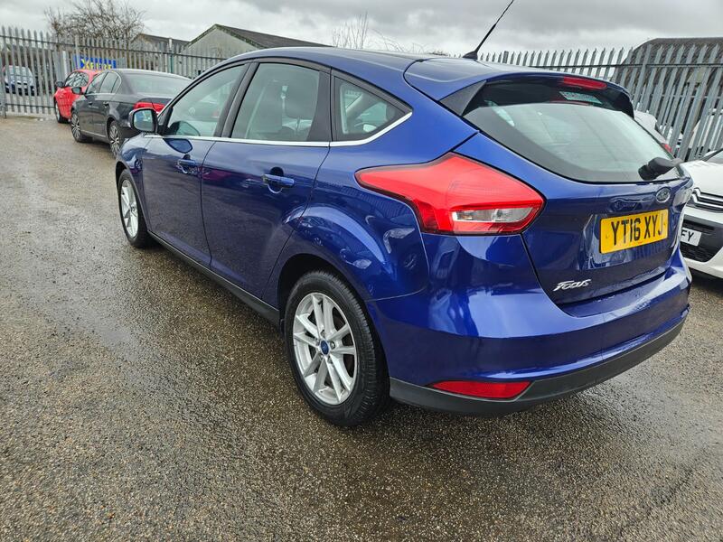 FORD FOCUS