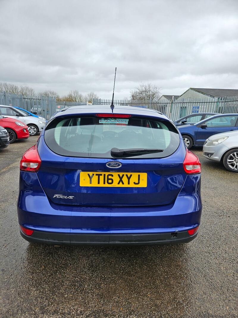 FORD FOCUS