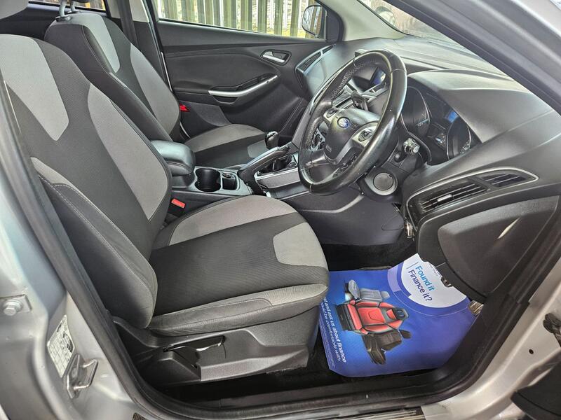 FORD FOCUS