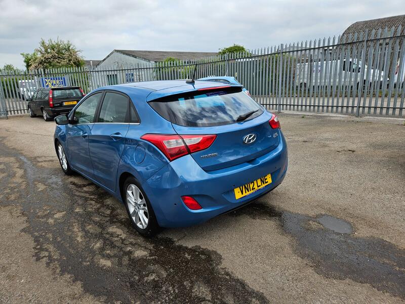 HYUNDAI I30