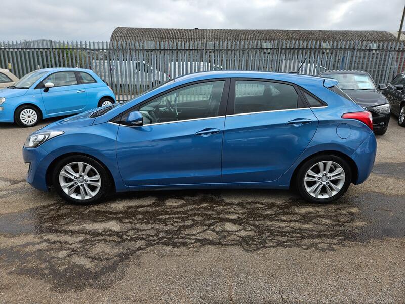 HYUNDAI I30