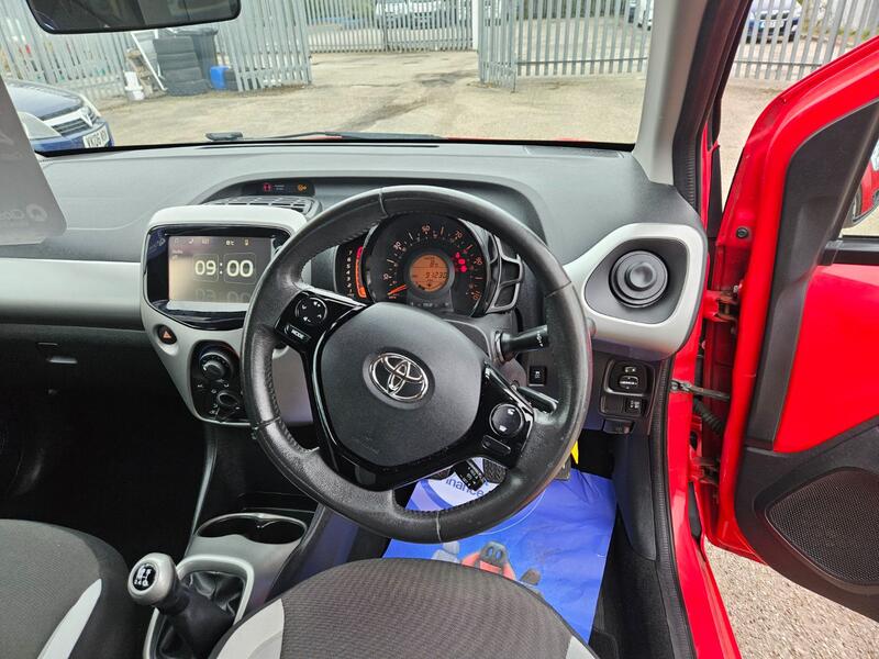 TOYOTA AYGO