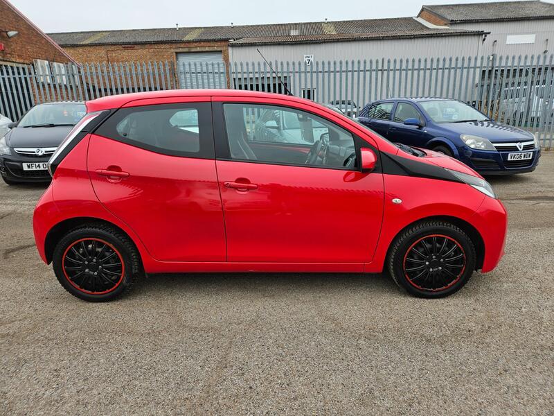 TOYOTA AYGO