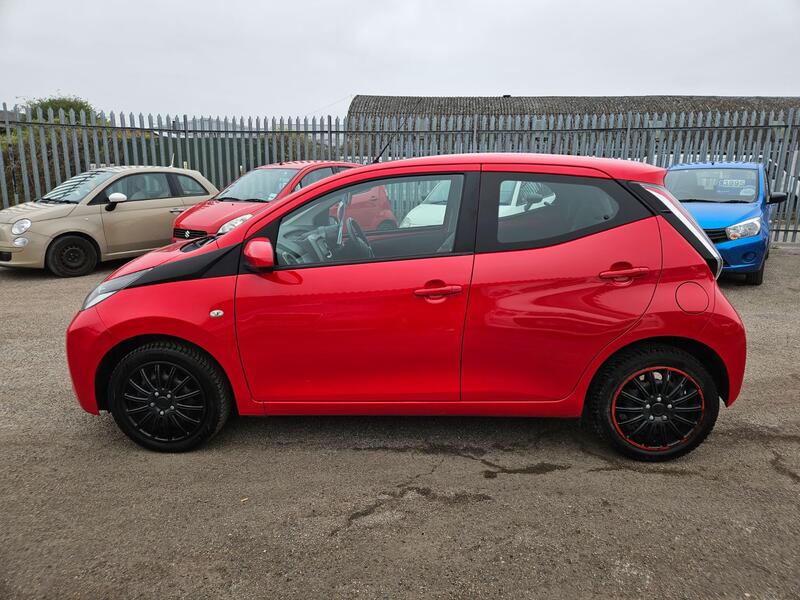 TOYOTA AYGO
