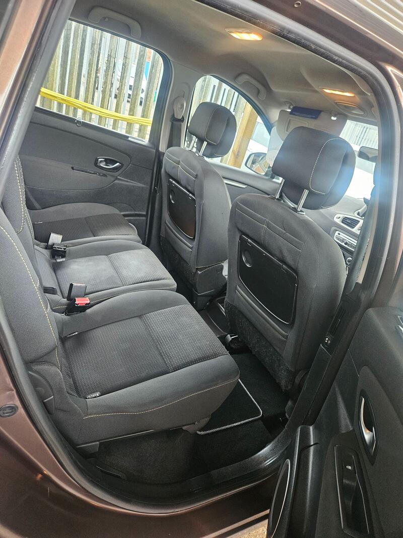 RENAULT SCENIC
