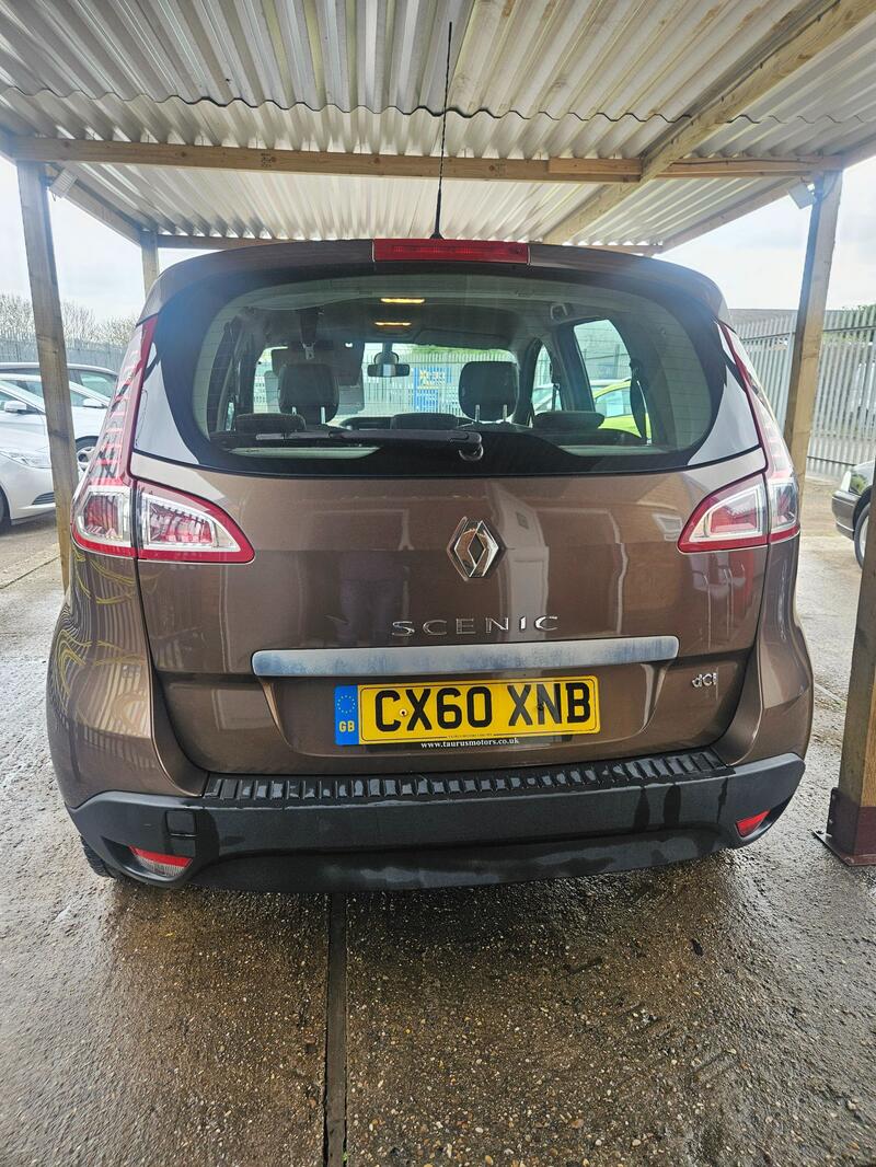 RENAULT SCENIC