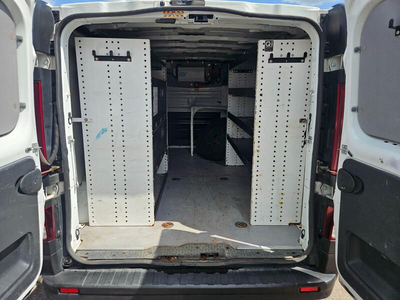 VAUXHALL VIVARO