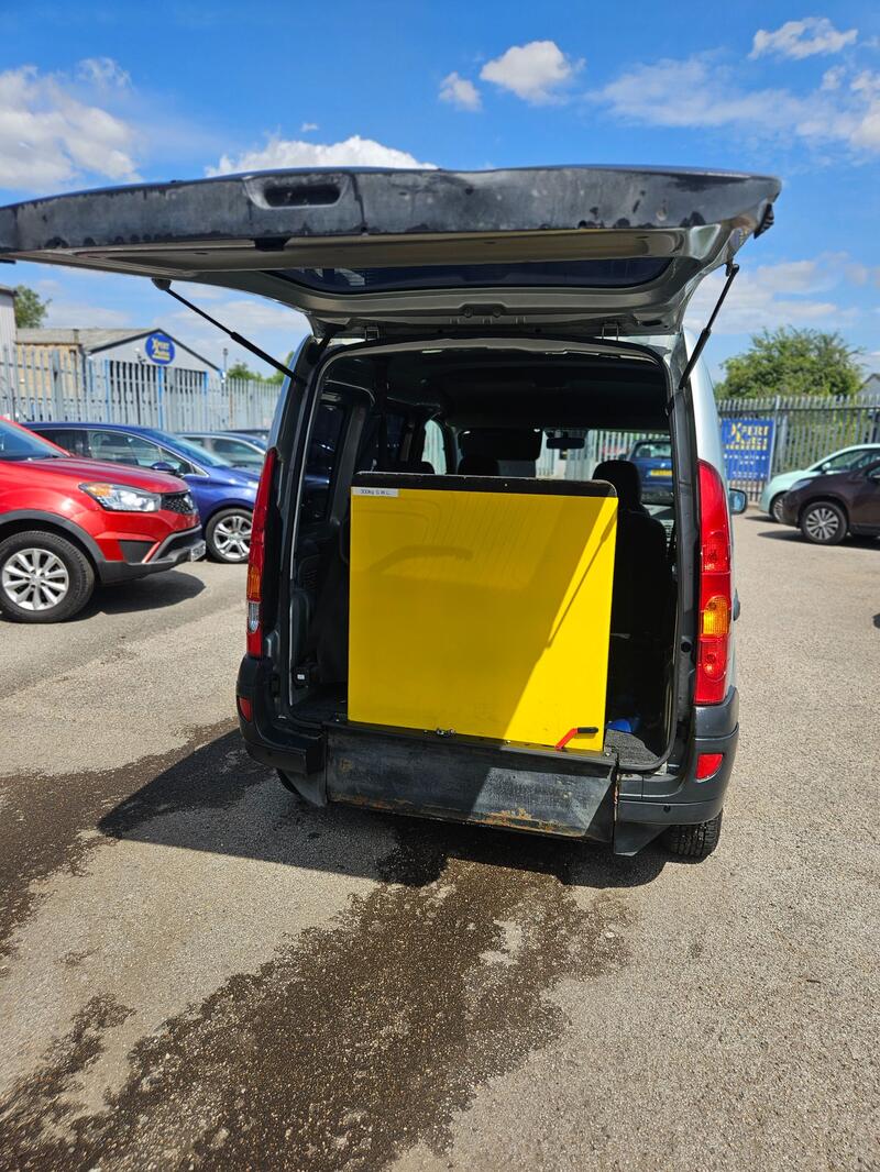 RENAULT Kangoo