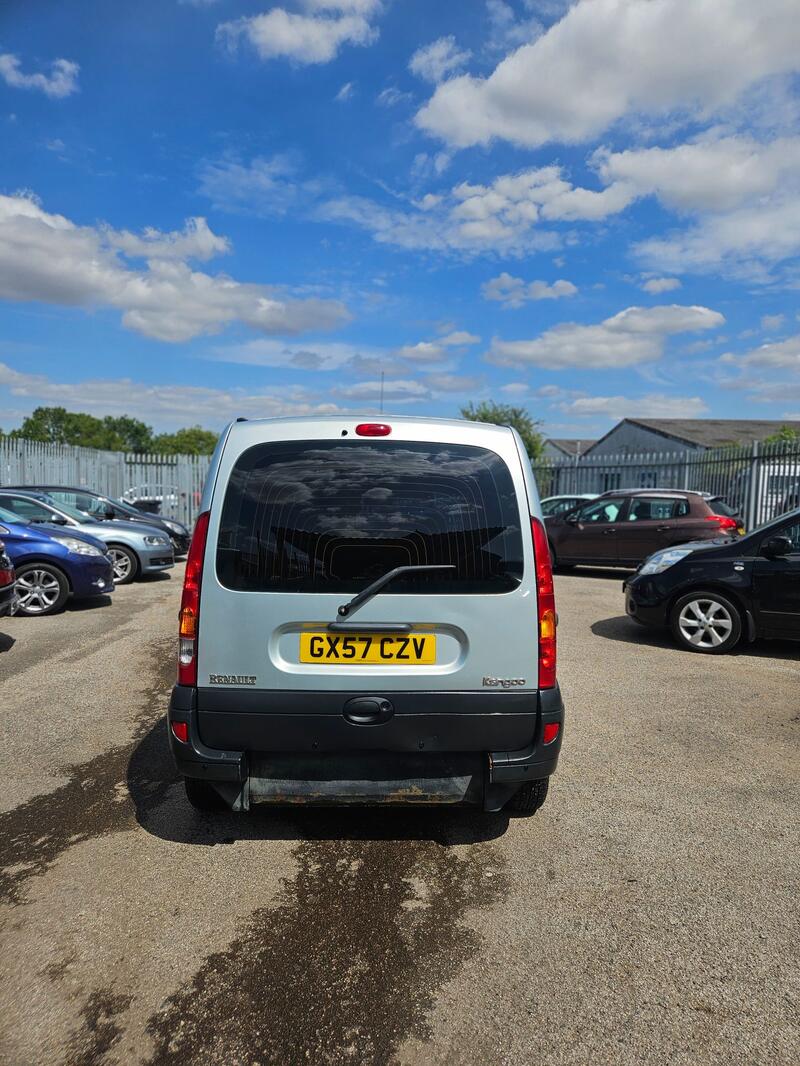 RENAULT Kangoo