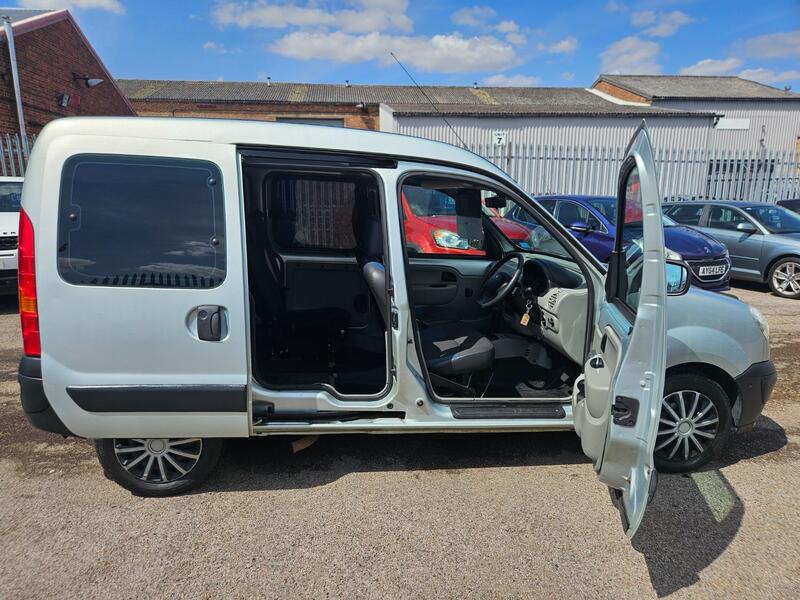 RENAULT Kangoo