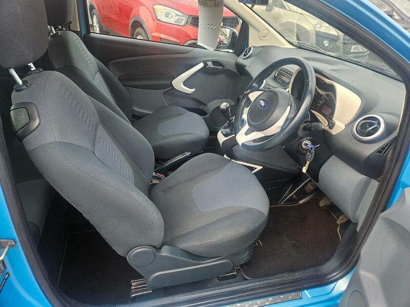 FORD KA