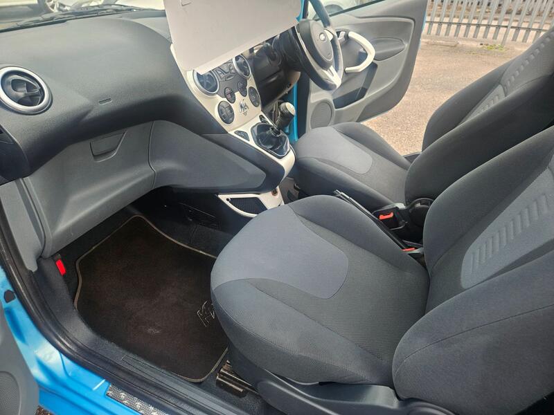 FORD KA